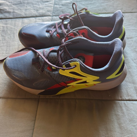 New balance, running shoes - Picture 2 of 3